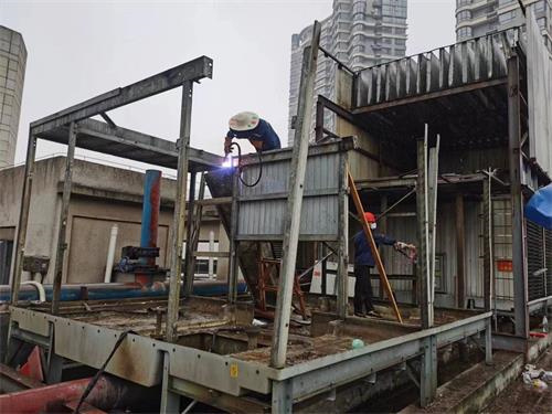 玻璃鋼冷卻塔廠家介紹冷卻塔漂水的處理方法(工業(yè)型玻璃鋼冷卻塔訂購(gòu))