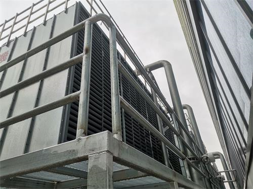 玻璃鋼冷卻塔廠家介紹冷卻塔漂水的處理方法(工業型
